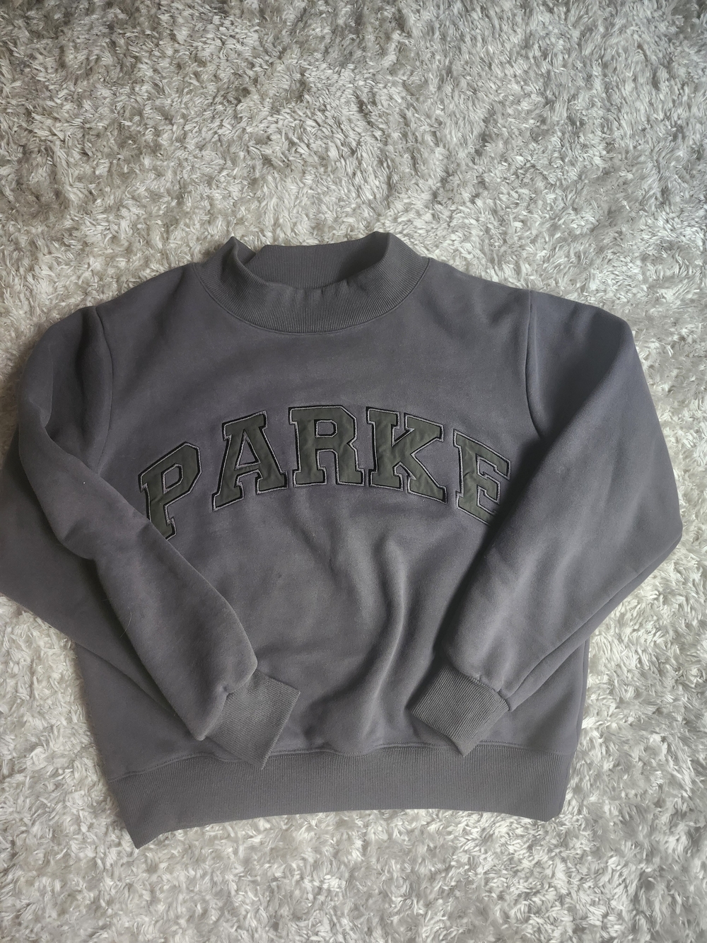 Parker Tonal Midnigth Crewneck Sweatshirt with Appliqué Logo